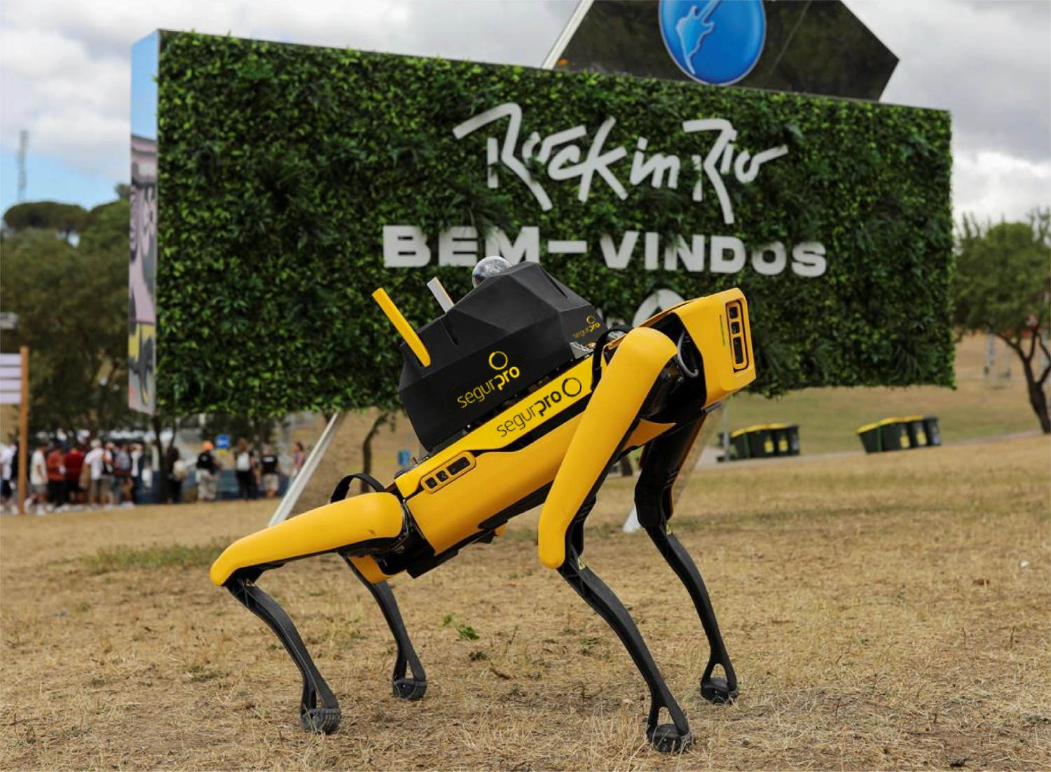 Rock in Rio Brasil 2022 terá cão-robô e cerca de dois mil vigilantes especializados. Entenda como a Cidade do Rock será o local mais seguro do Brasil Rock in Rio Brasil 2022 terá cão-robô e cerca de dois mil vigilantes especializados. Entenda como a Cidade do Rock será o local mais seguro do Brasil